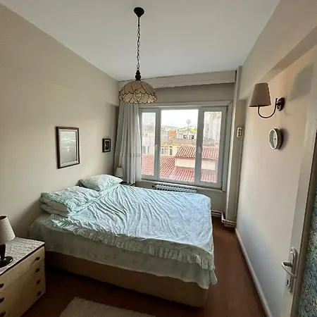 Fully Furnished Flat With Sea View In Appartement *